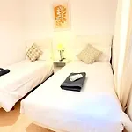 M Mendez 2br Parking