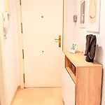 M Mendez 2br Parking Apartment *