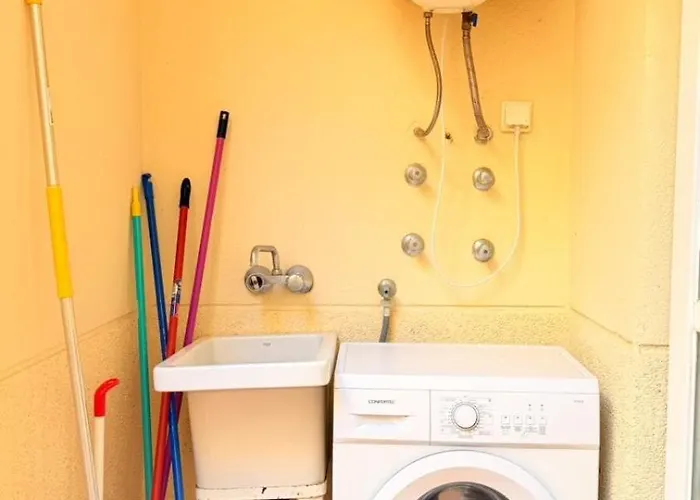 M Mendez 2br Parking アパート *